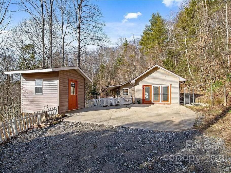 Misty Mountain Cottage Waynesville Exterior foto